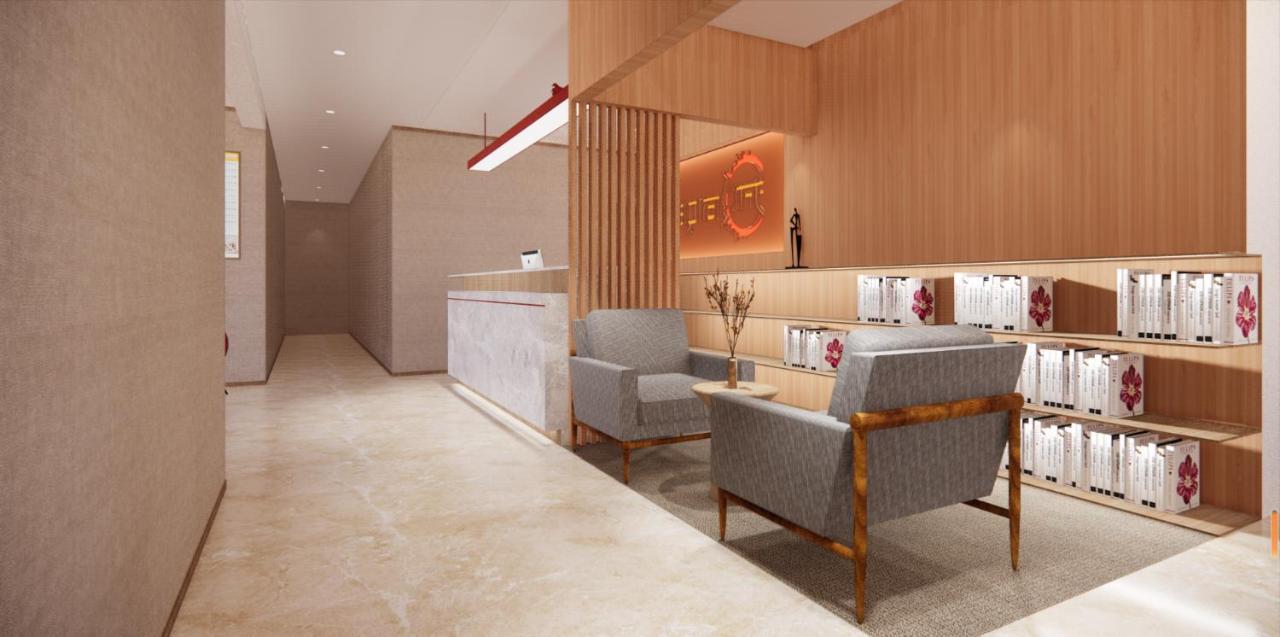 Happy Dragon Hotel -- Nearby Tiananmen Square & Forbidden City & Wangfujing Street & Line 5,6,8 Subway Nearby & Free Coffee & Free Laundry & Fluent English Speaking & Tourist Attractions Ticket Service & Free Wifi Unlimited For Western Software Peking Kültér fotó